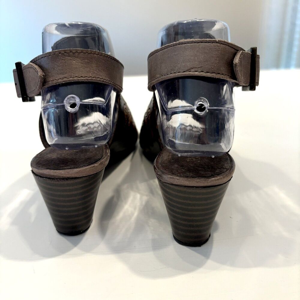 Roper Women's‎ Western Mika Brown Stamped Floral Brown Leather Sandals US Size 9 - Picture 10 of 12
